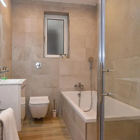 Palm 57 * St. Paul's Bay