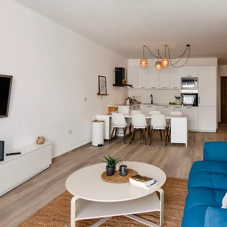 Palm 57 St Paul's Bay