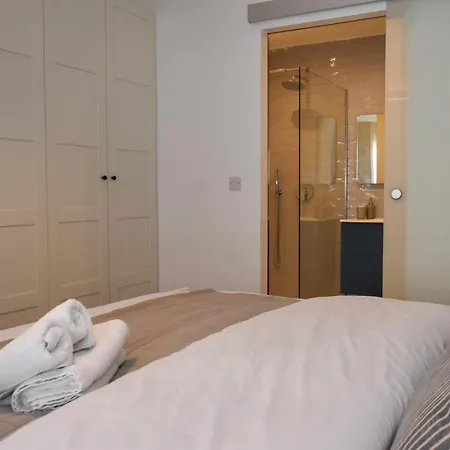 Palm 57 * St Paul's Bay